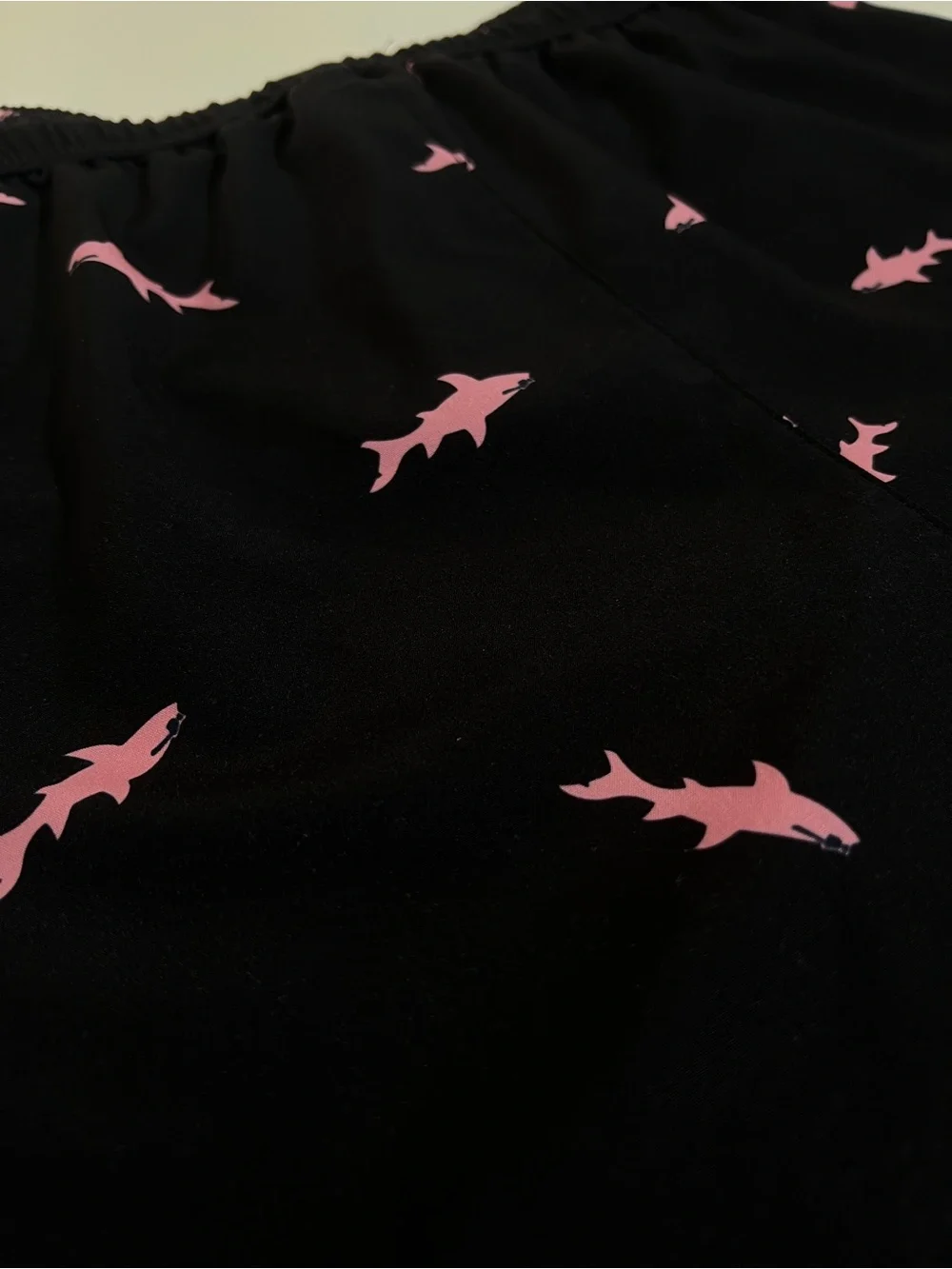SURFCUZ Shark Print Swim Trunks S Quick Dry Compression Zip Pockets